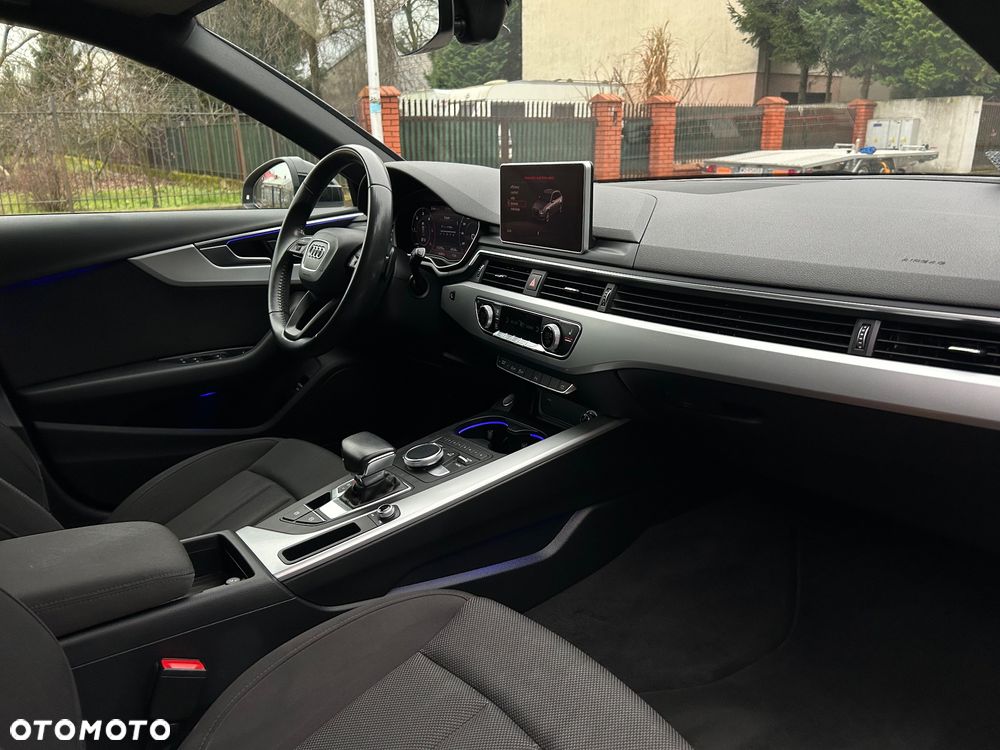 Audi A4 Avant 2.0 TDI S tronic - 16