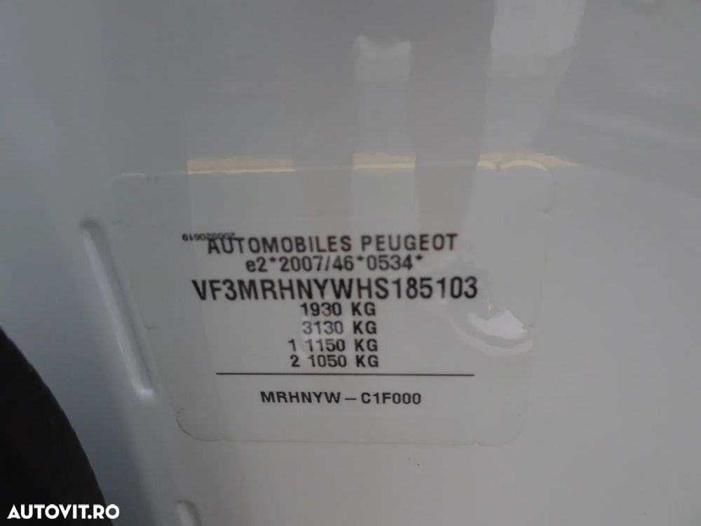 Peugeot 3008 1.2 PureTech Turbo S&S EAT6 GT-Line - 28