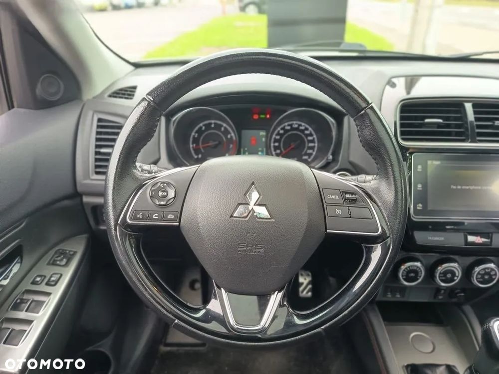 Mitsubishi ASX 1.6 Instyle - 10