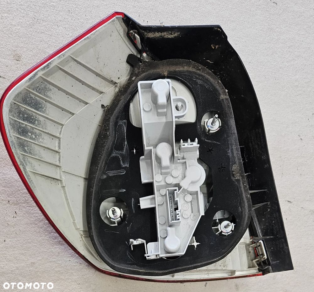 BMW 1 I E81 E87 lampa tył tylna  prawa lewa - 9
