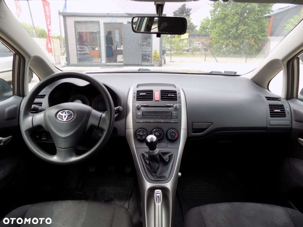 Toyota Auris - 5