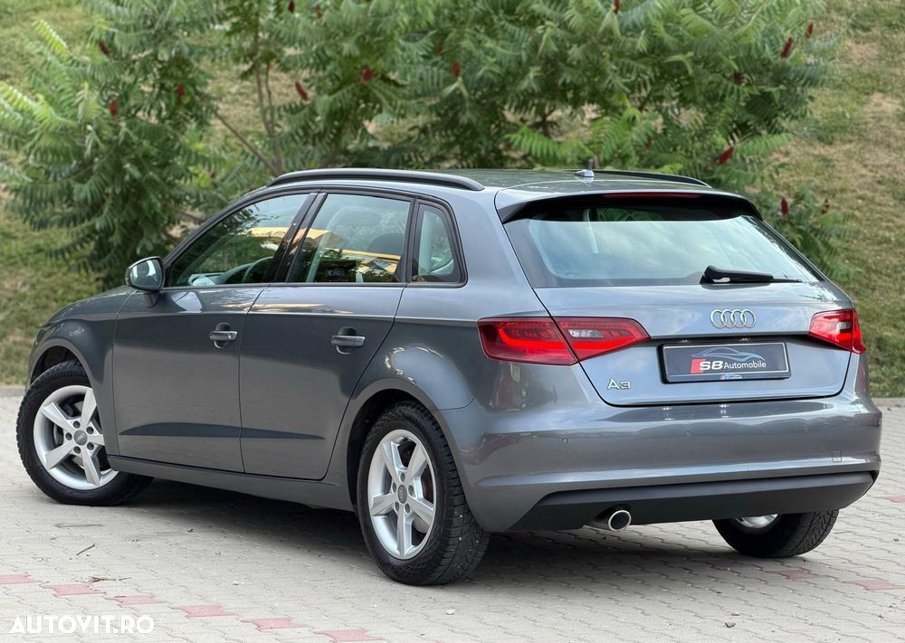 Audi A3 Sportback 1.6 TDI DPF Ambition - 5