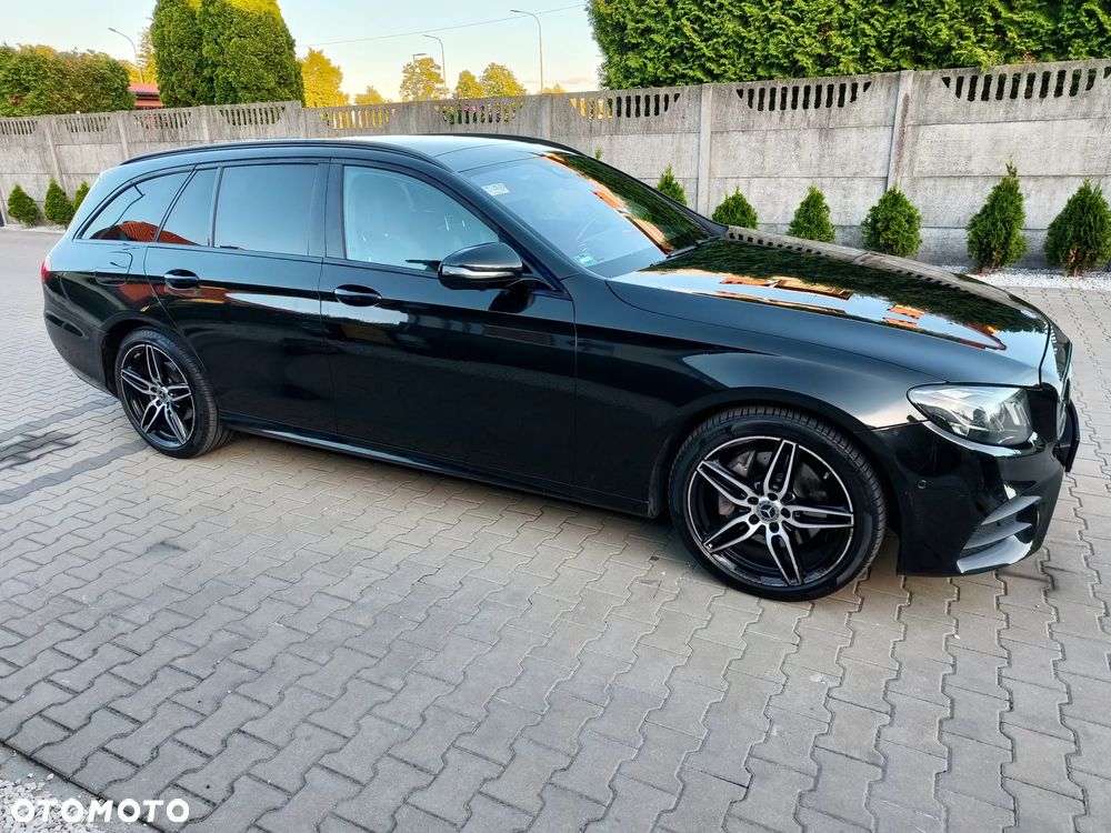 Mercedes-Benz Klasa E 220 d 4-Matic 9G-TRONIC - 12