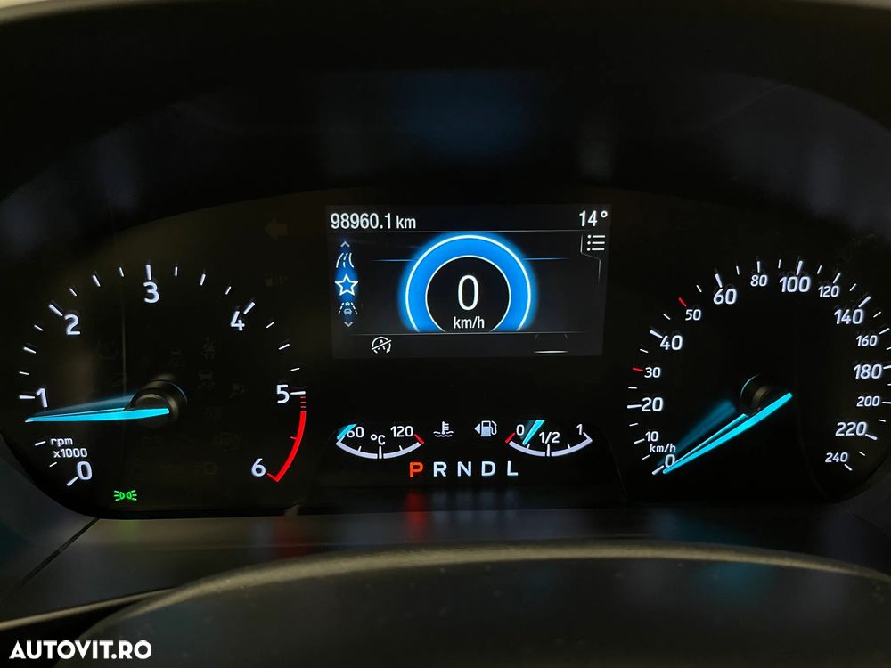 Ford Focus 1.5 EcoBlue Connected - 25