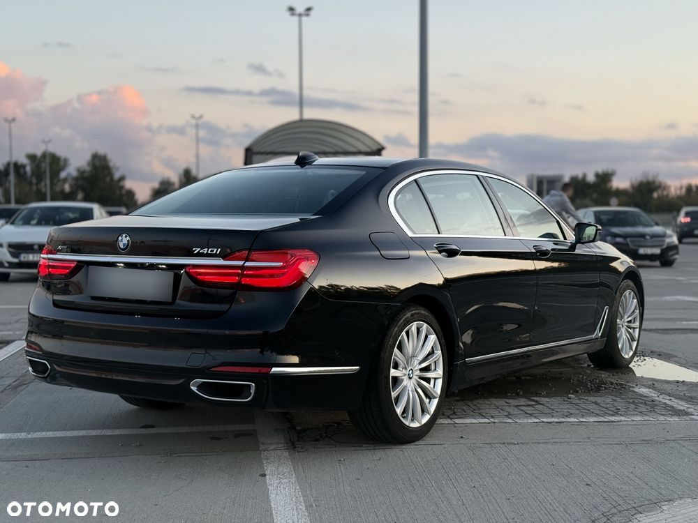 BMW Seria 7 740Li xDrive - 8
