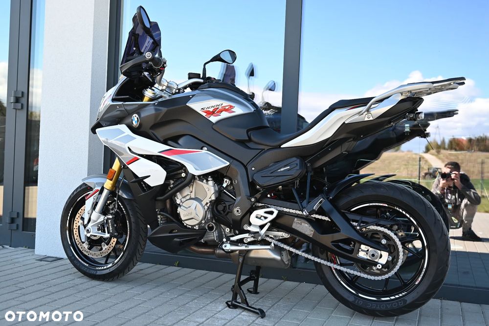 BMW XR - 5