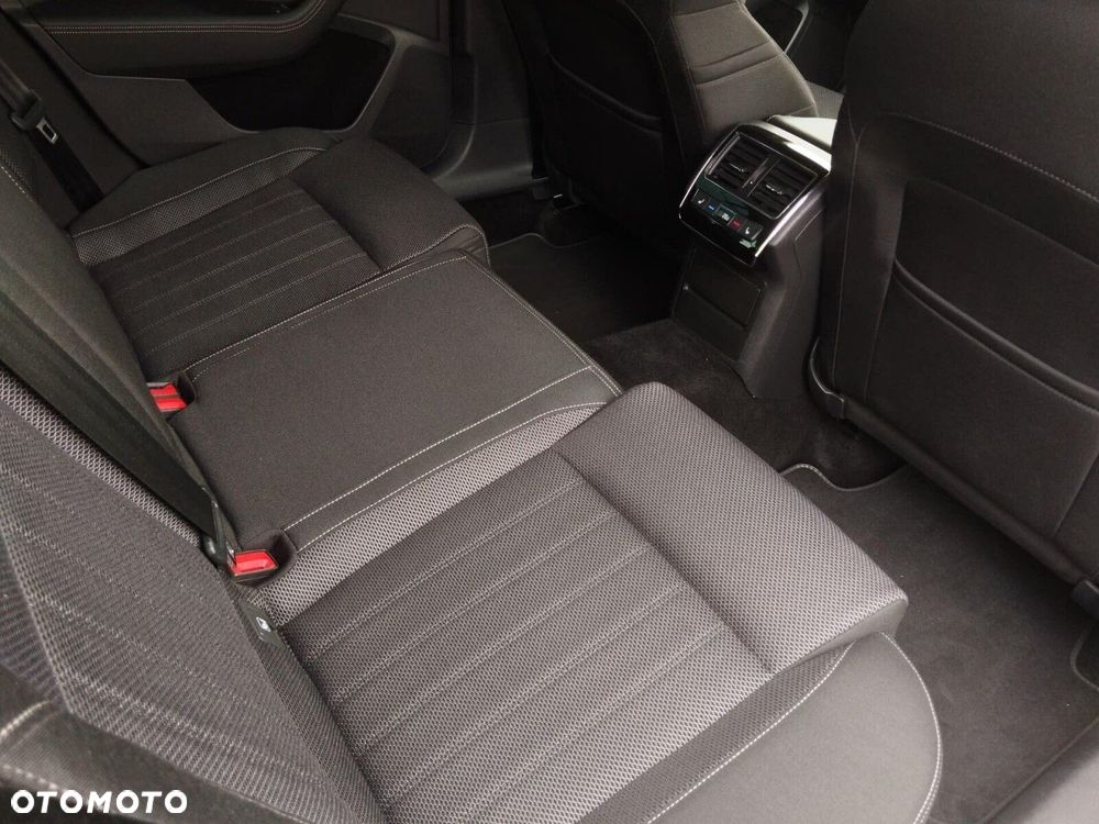 Skoda Superb 2.0 TDI SCR Style DSG - 21