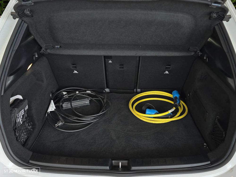 Mercedes-Benz GLA 250 e 8G-DCT Edition Plug-in-Hybrid - 19