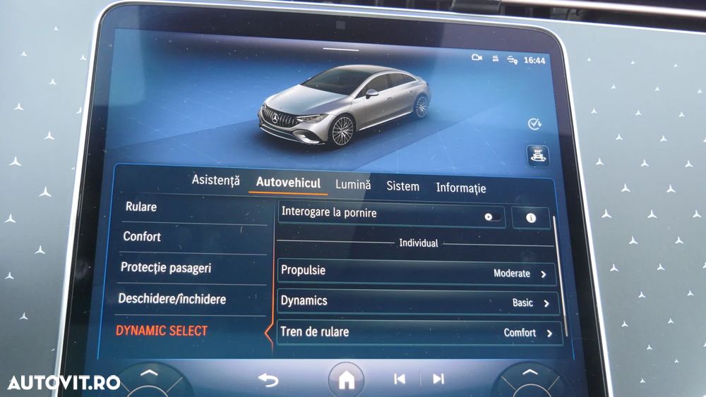 Mercedes-Benz EQE AMG 43 4MATIC - 32
