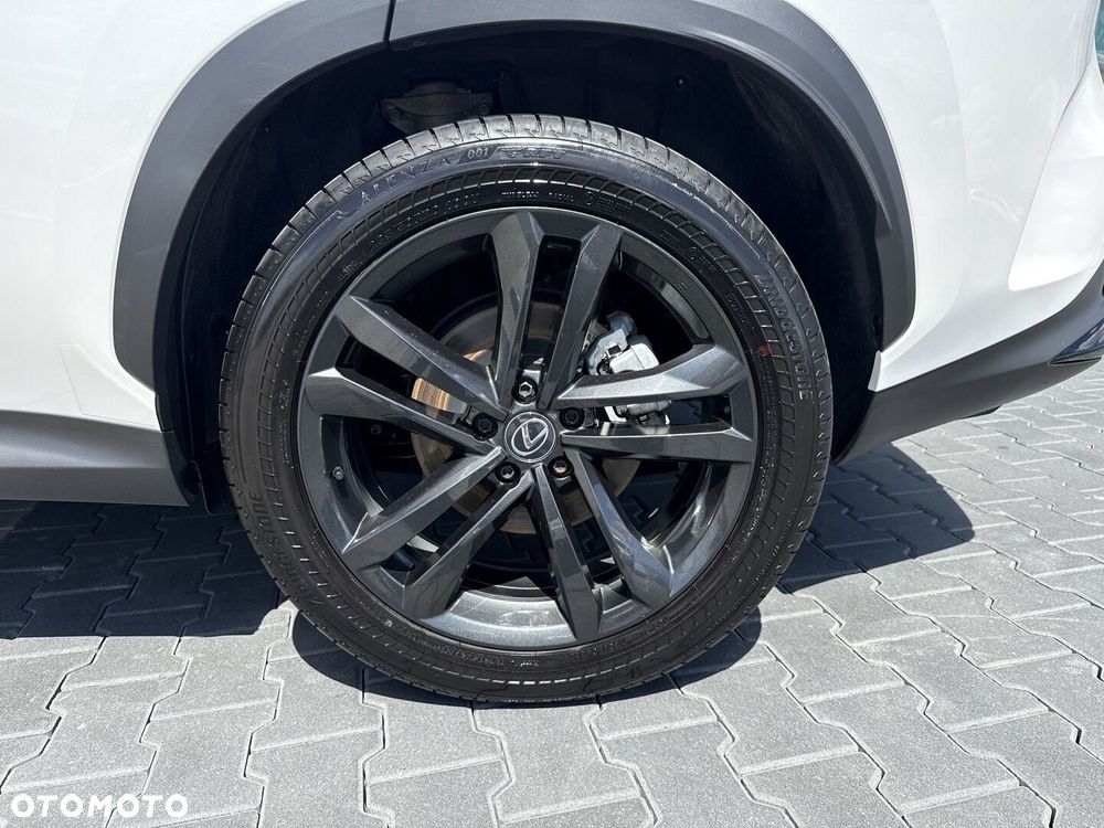 Lexus NX - 11