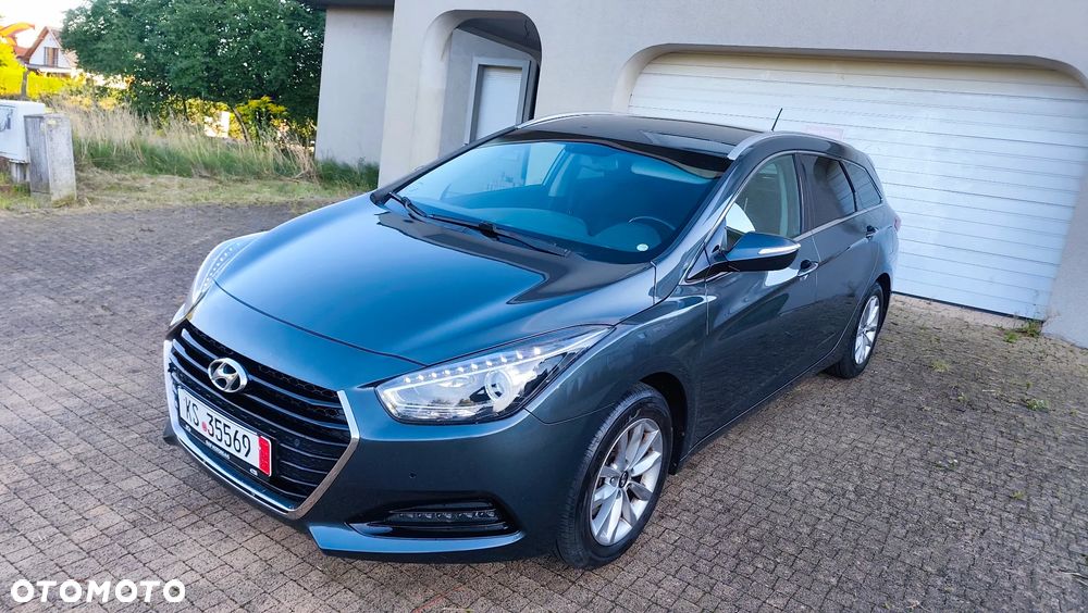 Hyundai i40 Kombi 1.7 CRDi Premium - 32