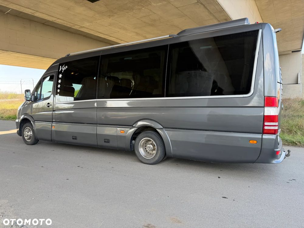 Mercedes-Benz Sprinter - 4