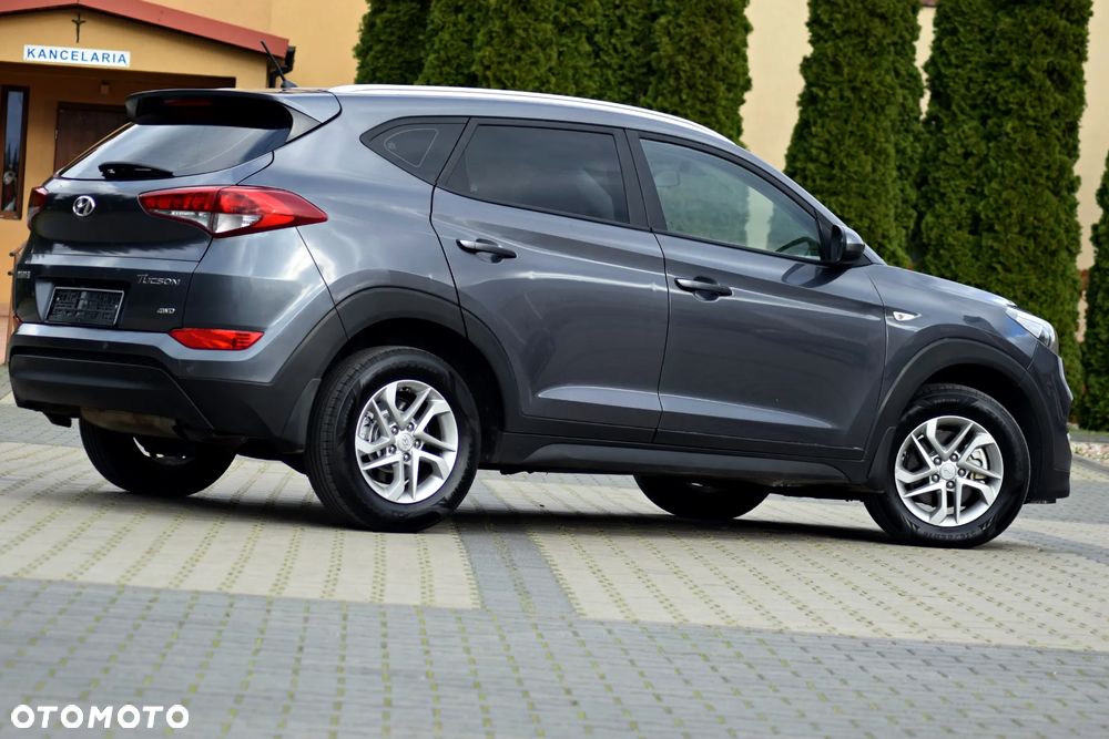 Hyundai Tucson 2.0 CRDI 4WD Automatik Premium - 27