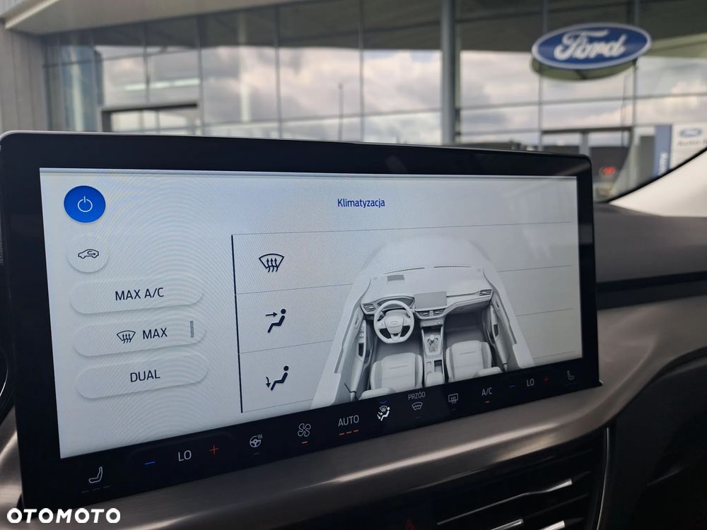 Ford Focus 1.0 EcoBoost Titanium X - 27