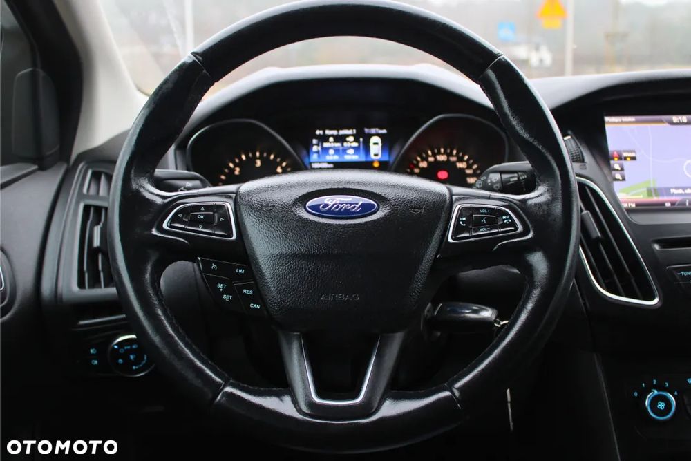 Ford Focus 1.6 TDCi DPF Ambiente - 22