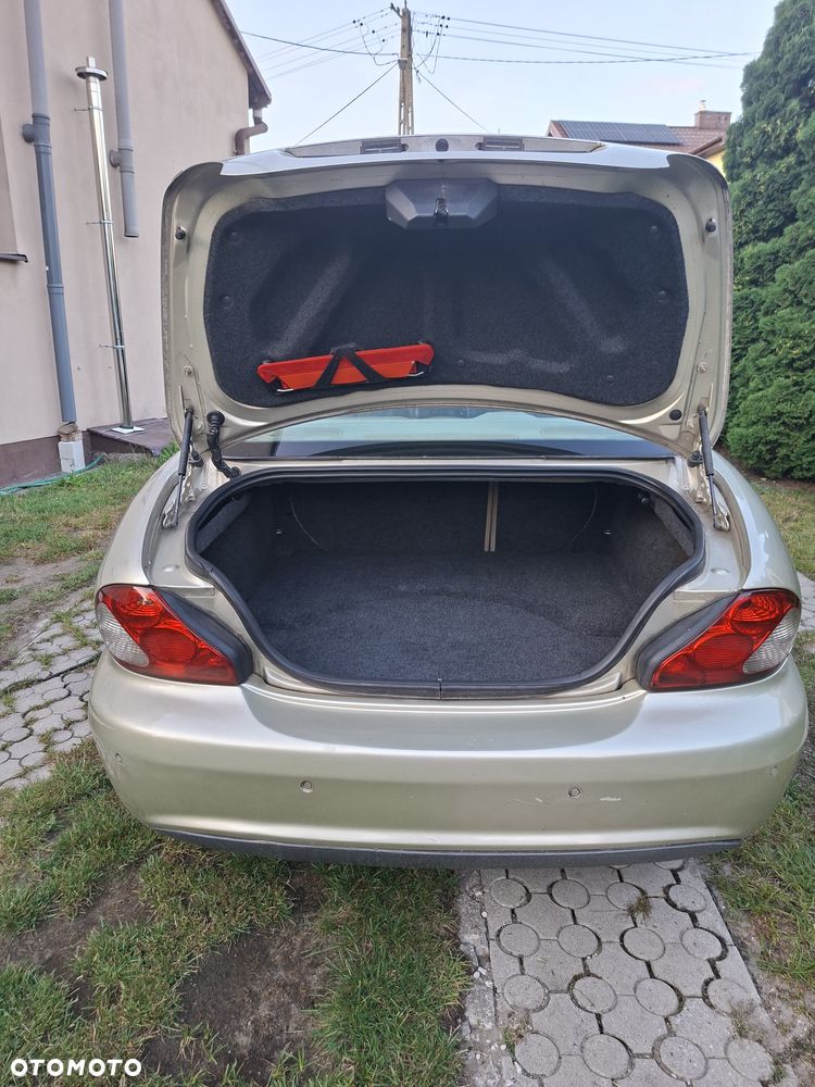 Jaguar X-Type 2.0 D Executive - 9