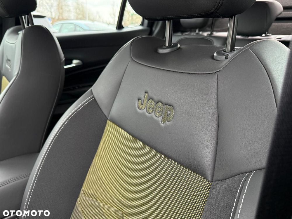 Jeep Avenger 1.2 GSE T3 Altitude FWD - 30