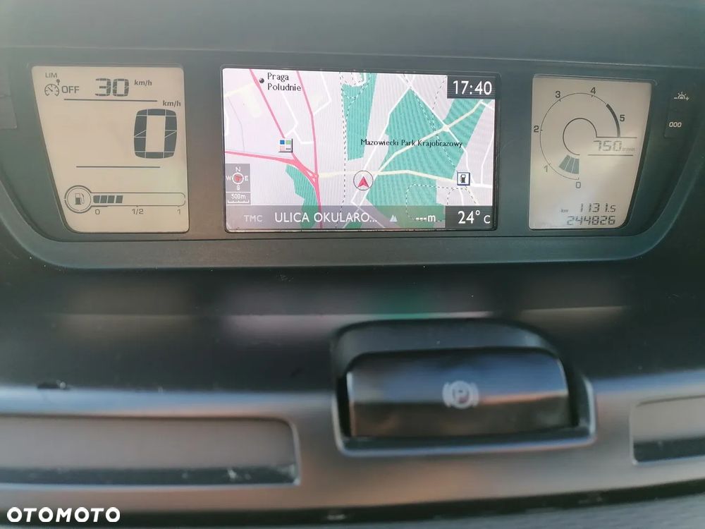 Citroën C4 Picasso - 24