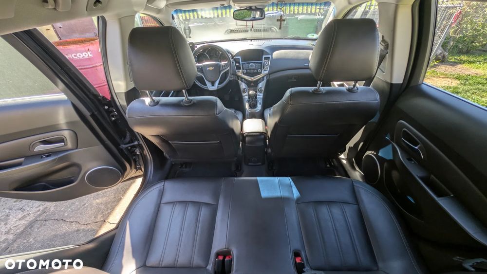Chevrolet Cruze - 16
