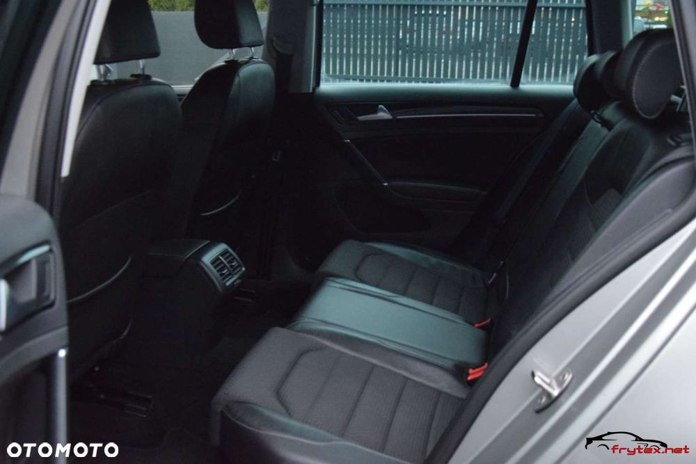 Volkswagen Golf Variant - 19