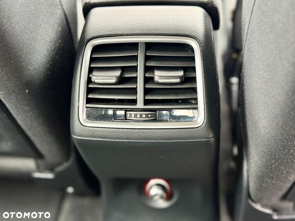 Audi Q3 1.4 TFSI S tronic - 33