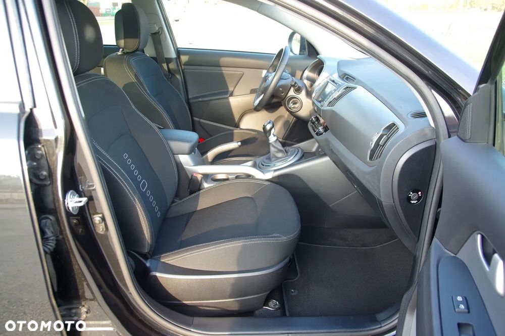 Kia Sportage 1.7 CRDI 2WD ISG Dream-Team Edition - 27