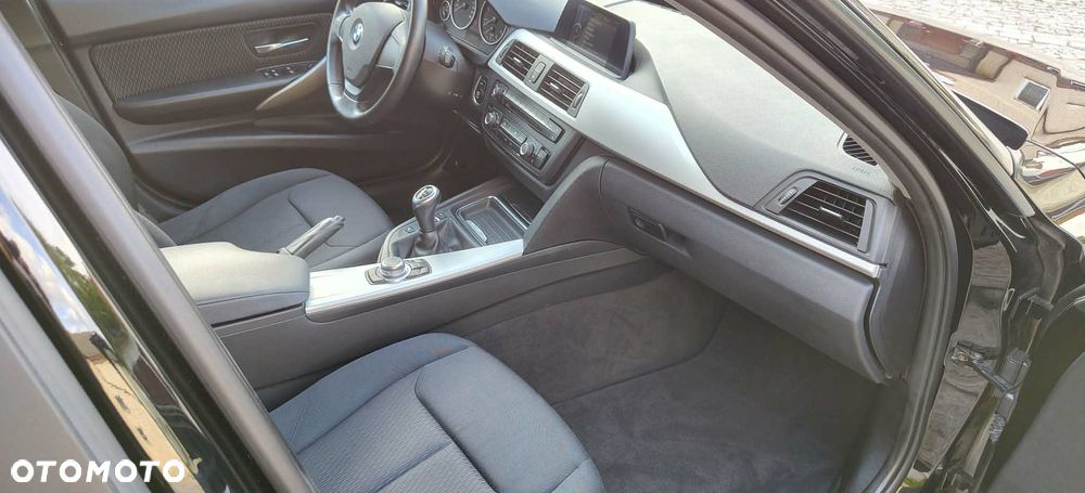 BMW Seria 3 316d - 5
