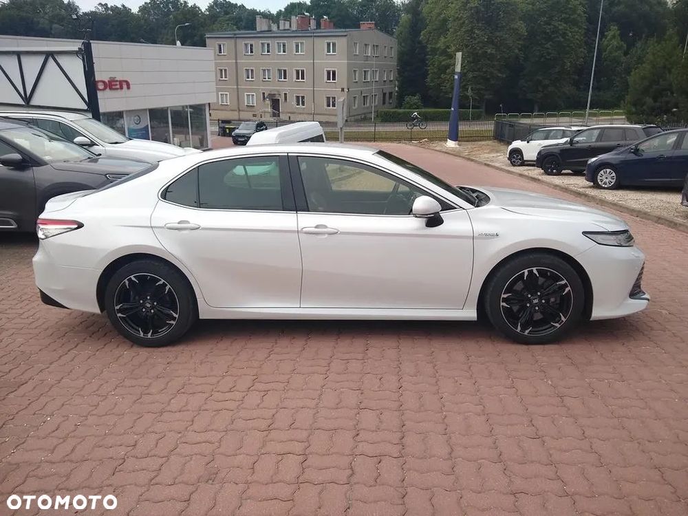 Toyota Camry ver-2-5-hybrid-executive-cvt - 6