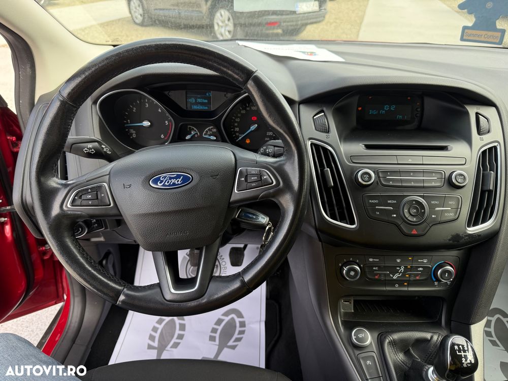 Ford Focus 1.5 TDCi DPF Start-Stopp-System Titanium - 12