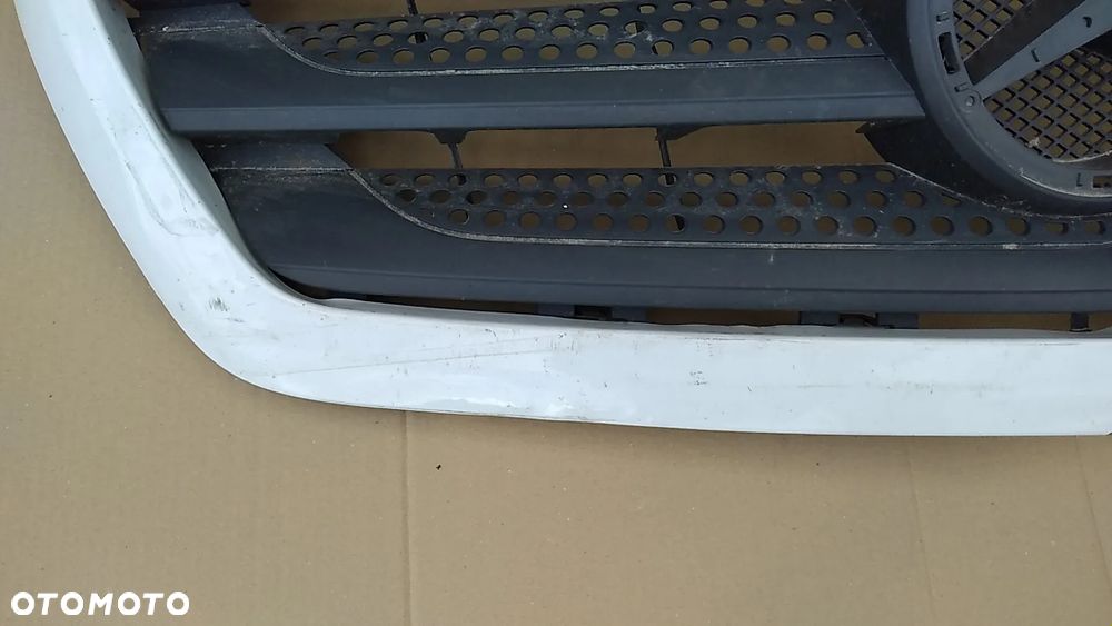 MERCEDES SPRINTER ATRAPA GRILL PRZÓD 13-18 - 2