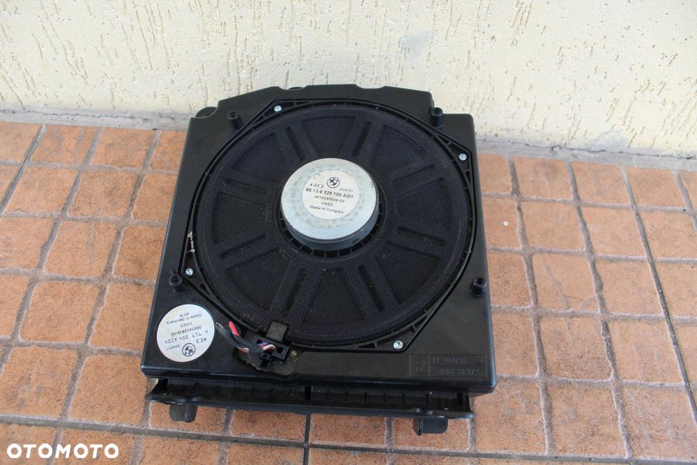 GŁOŚNIK SUBWOOFER PRAWY BMW E61 6919354 - 2