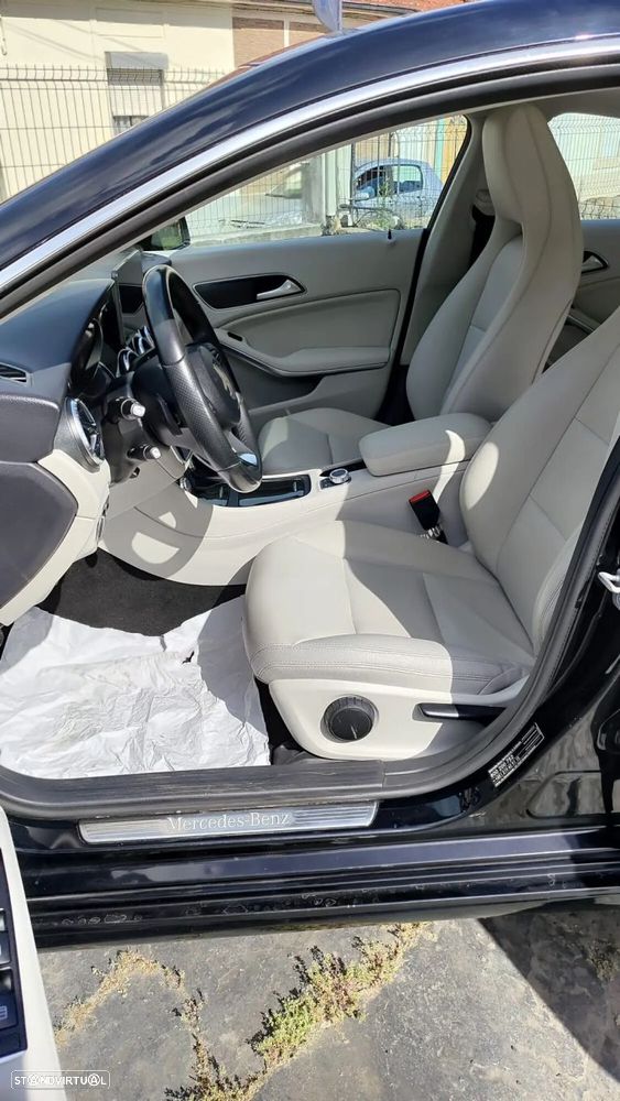 Mercedes-Benz CLA 220 - 16