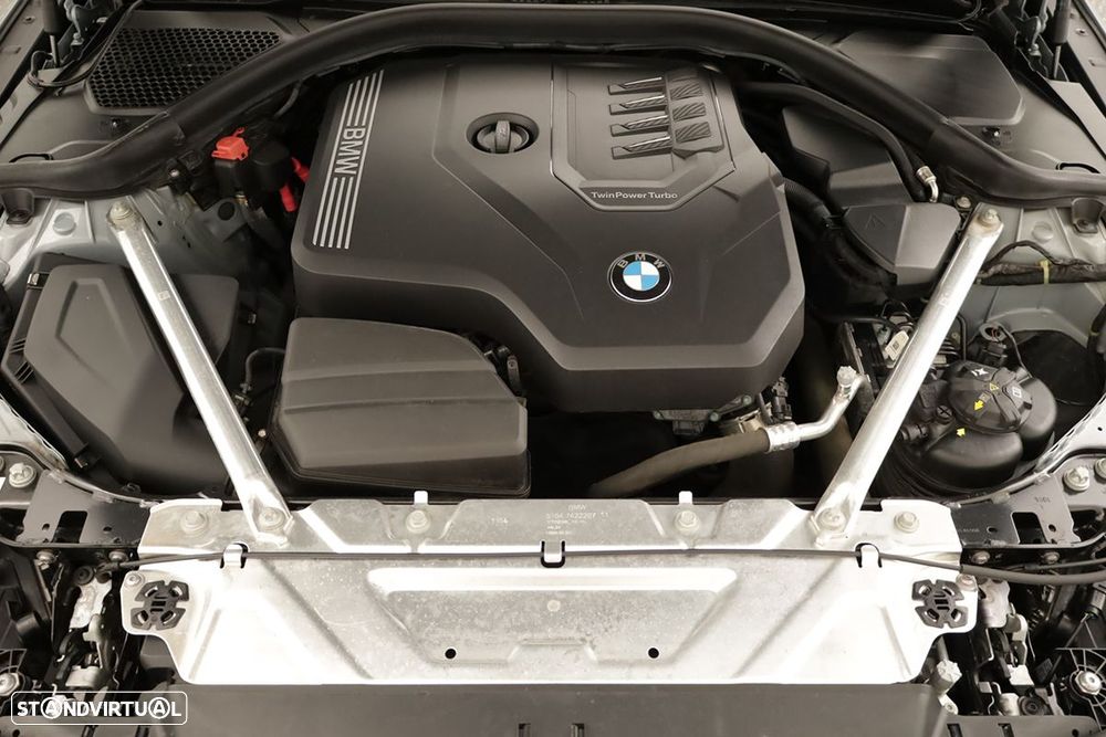BMW 420 Gran Coupé i Pack Desportivo M Auto - 24