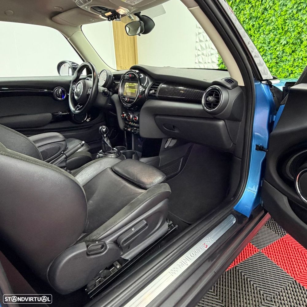 MINI 3 Portas Cooper SD Seven - 12