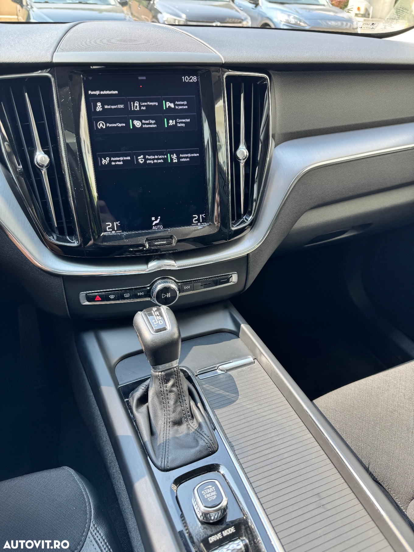 Volvo XC 60 D4 Momentum - 22