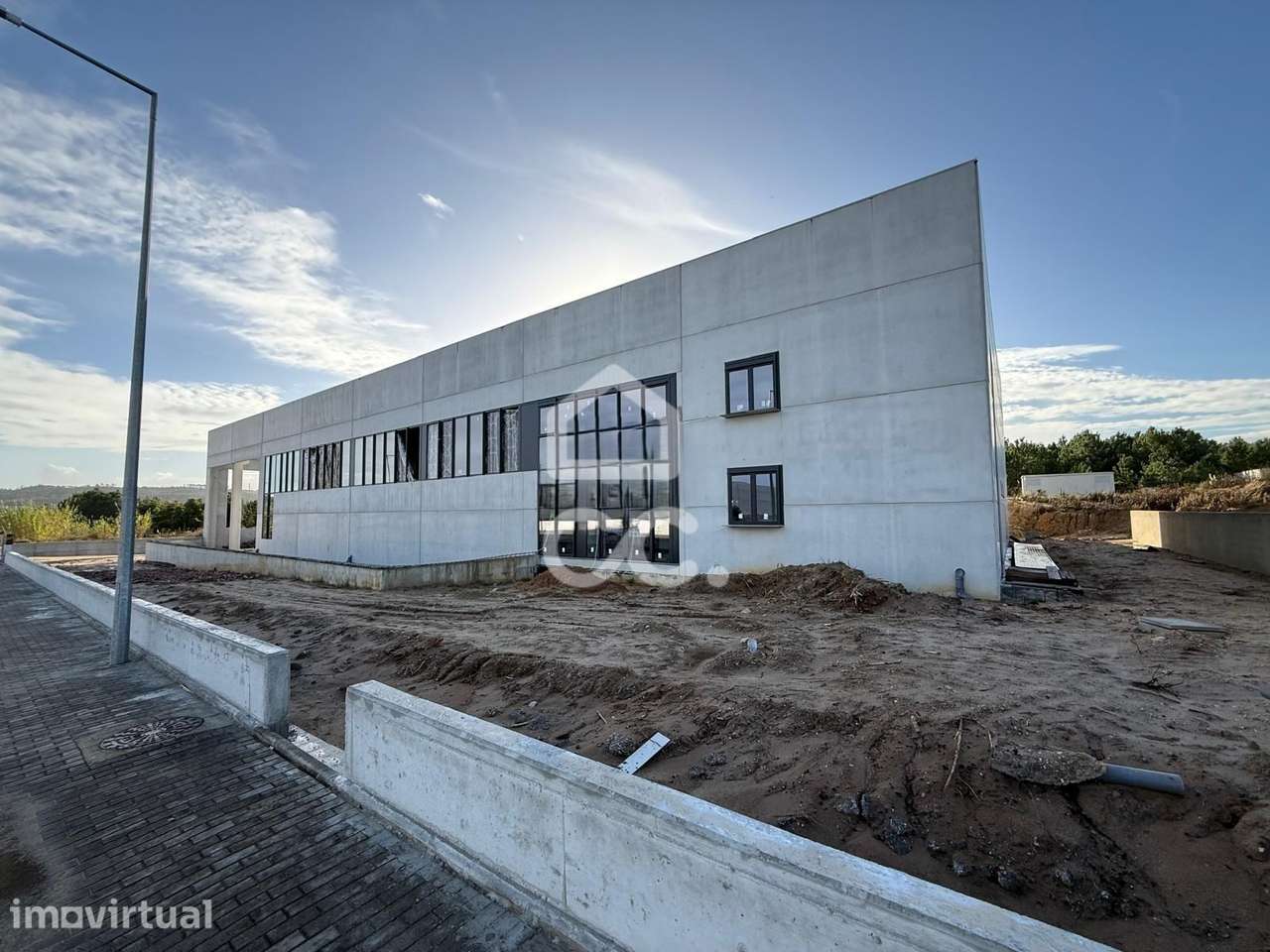 Armazém Industrial Novo – Valado dos Frades, Nazaré - Grande imagem: 4/19