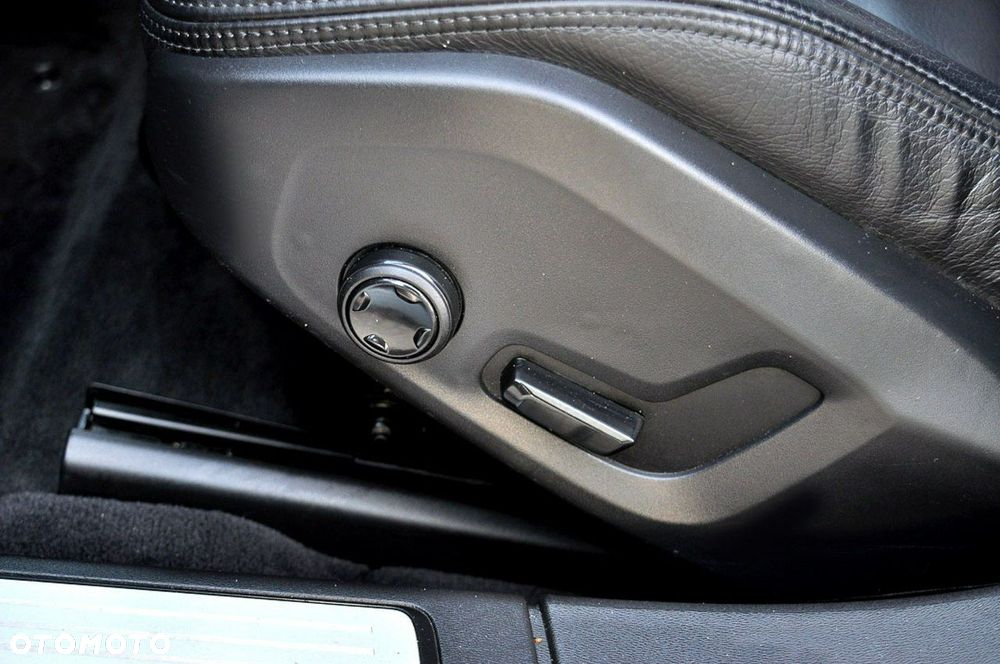 Volvo V90 D3 Momentum Pro - 26