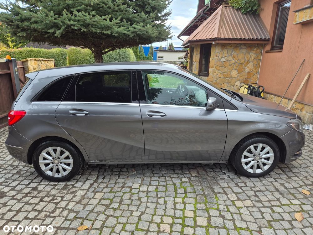 Mercedes-Benz Klasa B 180 d 7G-DCT Edition - 2