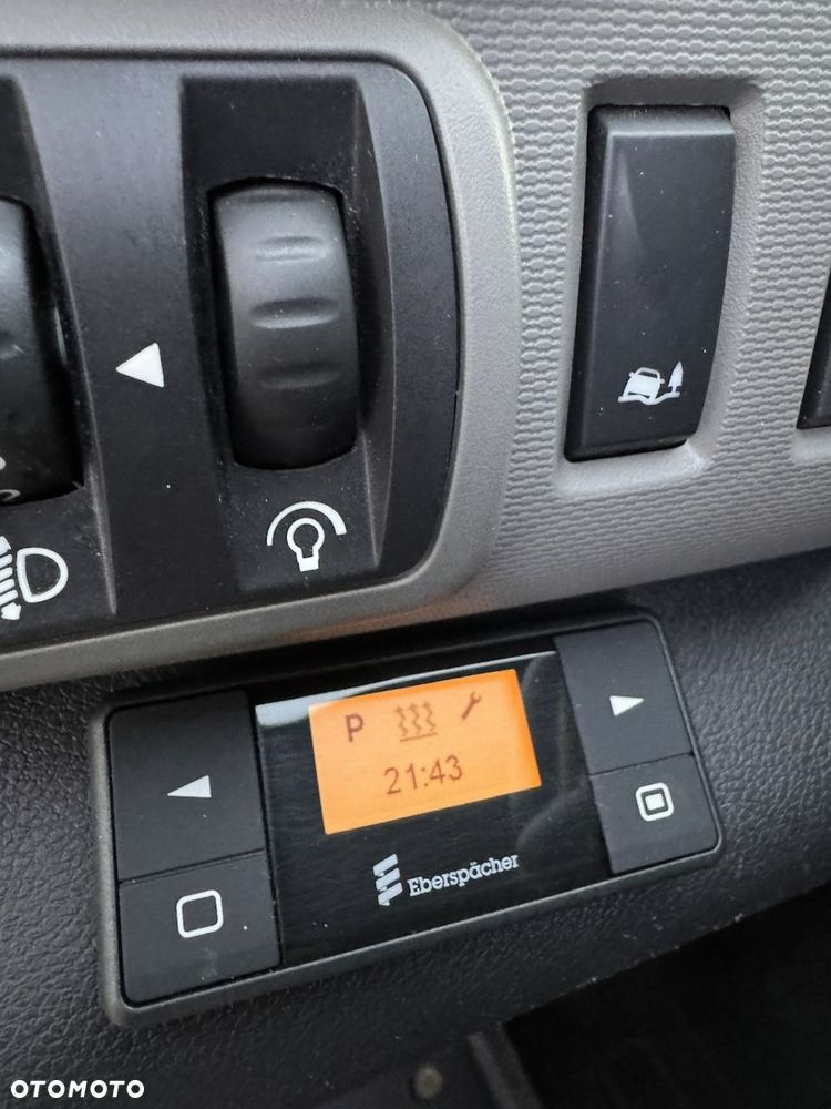 Renault Trafic - 25