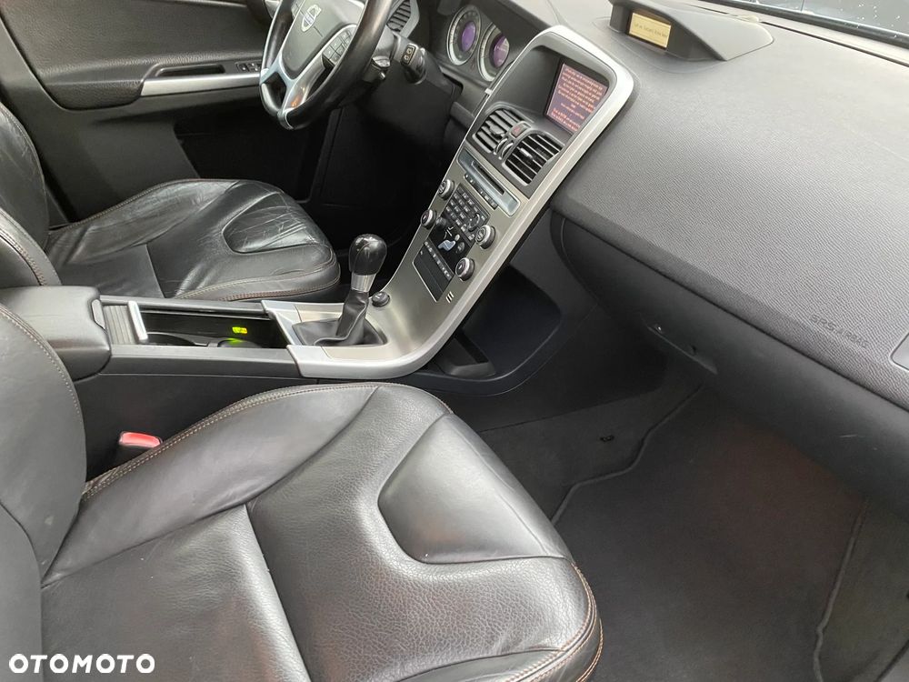 Volvo XC 60 D3 Momentum - 5