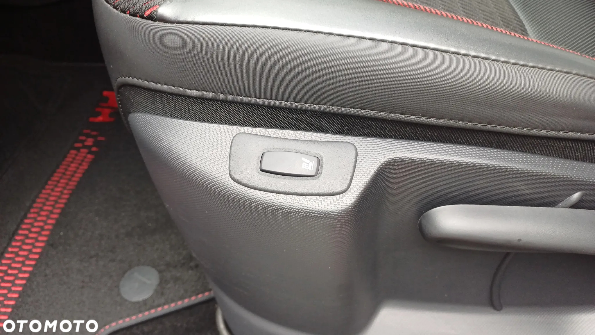 Renault Captur TCe 120 EDC Helly Hansen - 15
