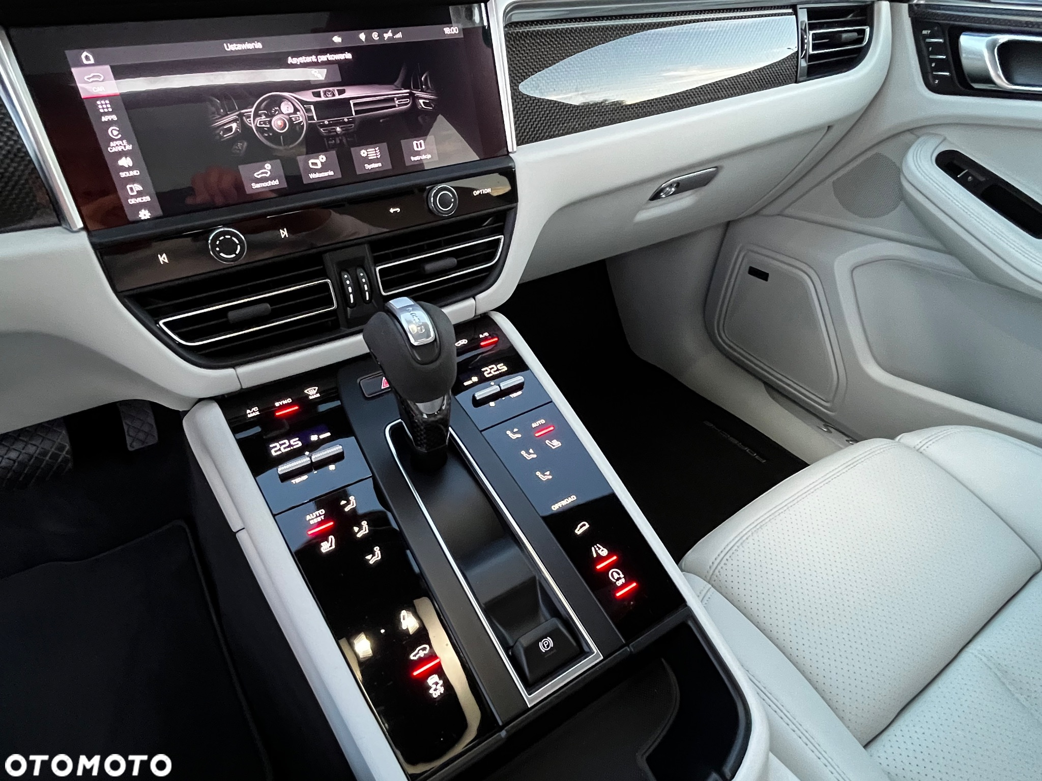 Porsche Macan S - 35