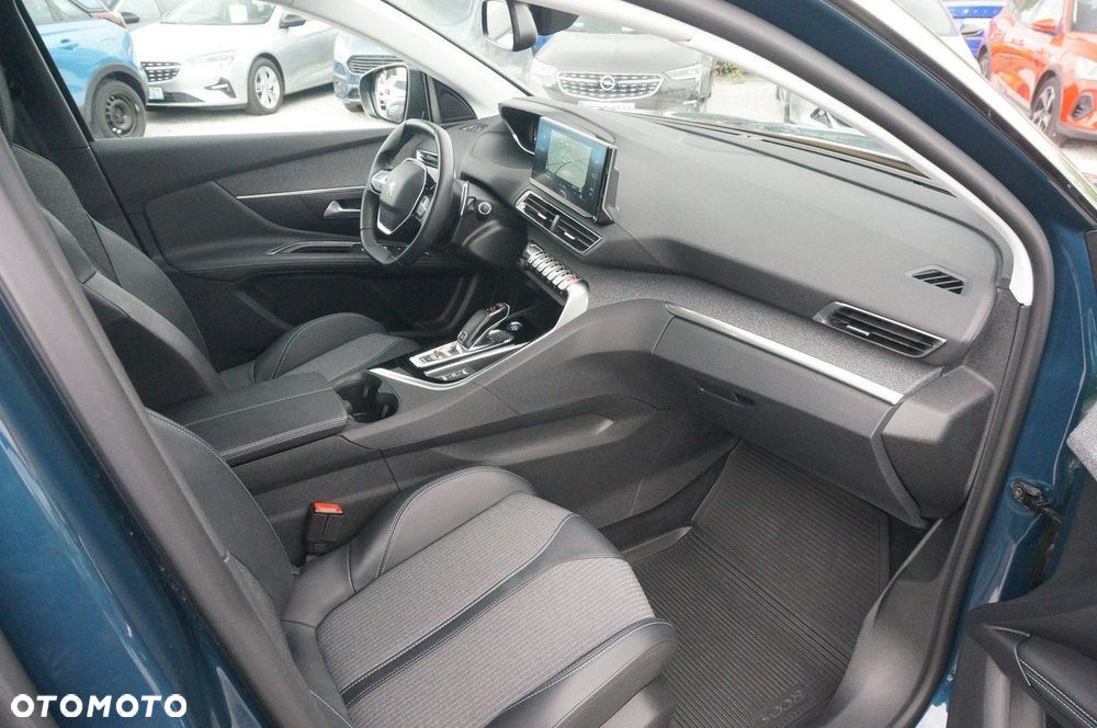 Peugeot 3008 1.5 BlueHDi Allure Pack S&S EAT8 - 26