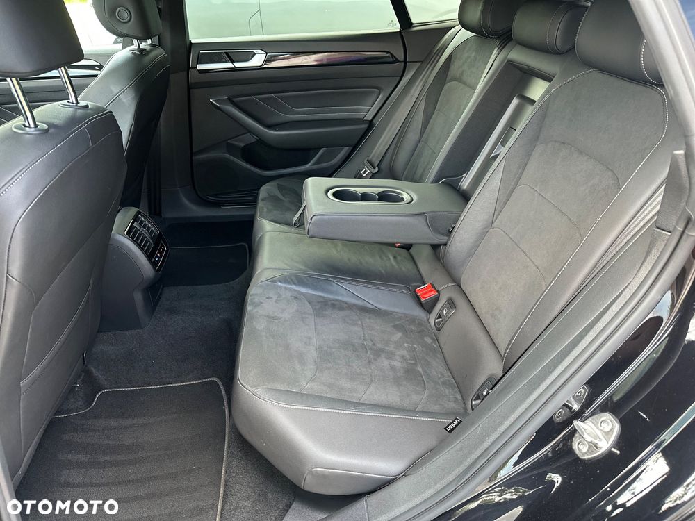 Volkswagen Arteon 2.0 TDI SCR R-Line DSG - 16