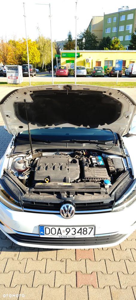 Volkswagen Golf - 23