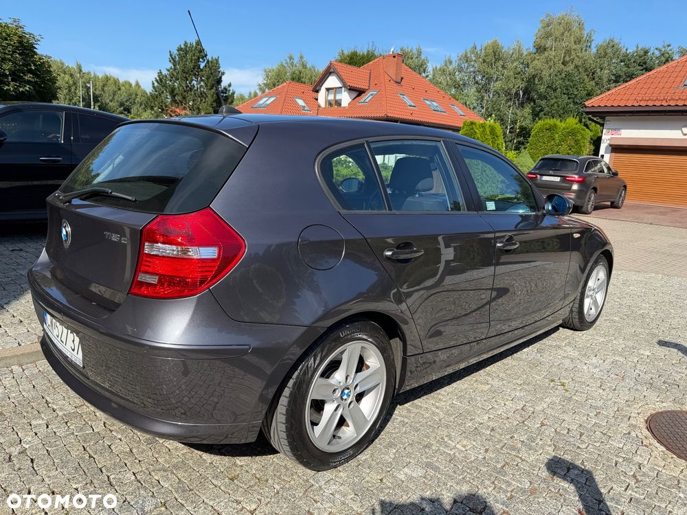 BMW Seria 1 118d DPF - 8