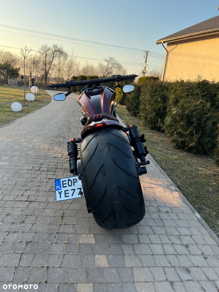 Harley-Davidson V-Rod Night Rod - 6