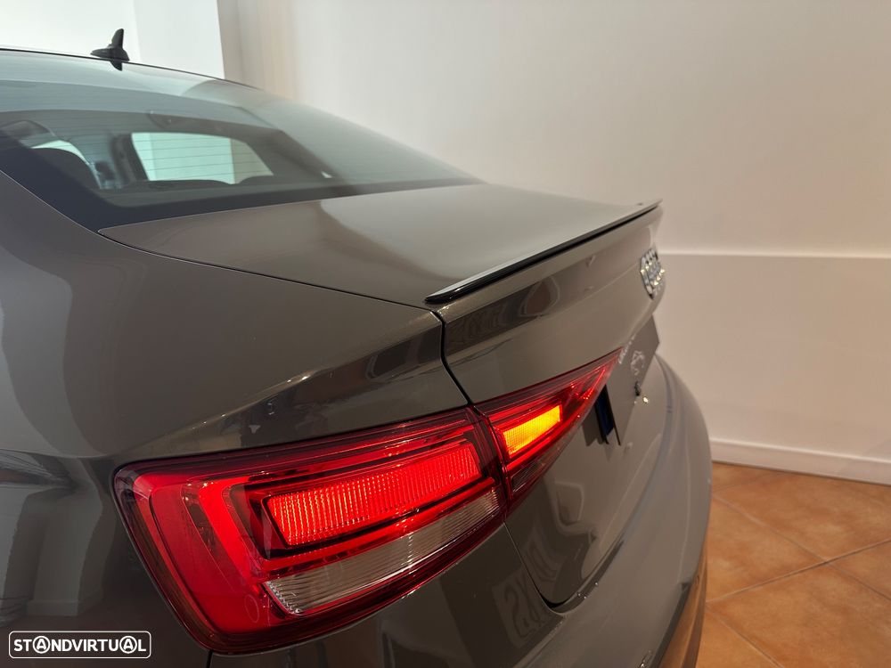 Audi A3 Limousine 1.6 TDI Design - 29