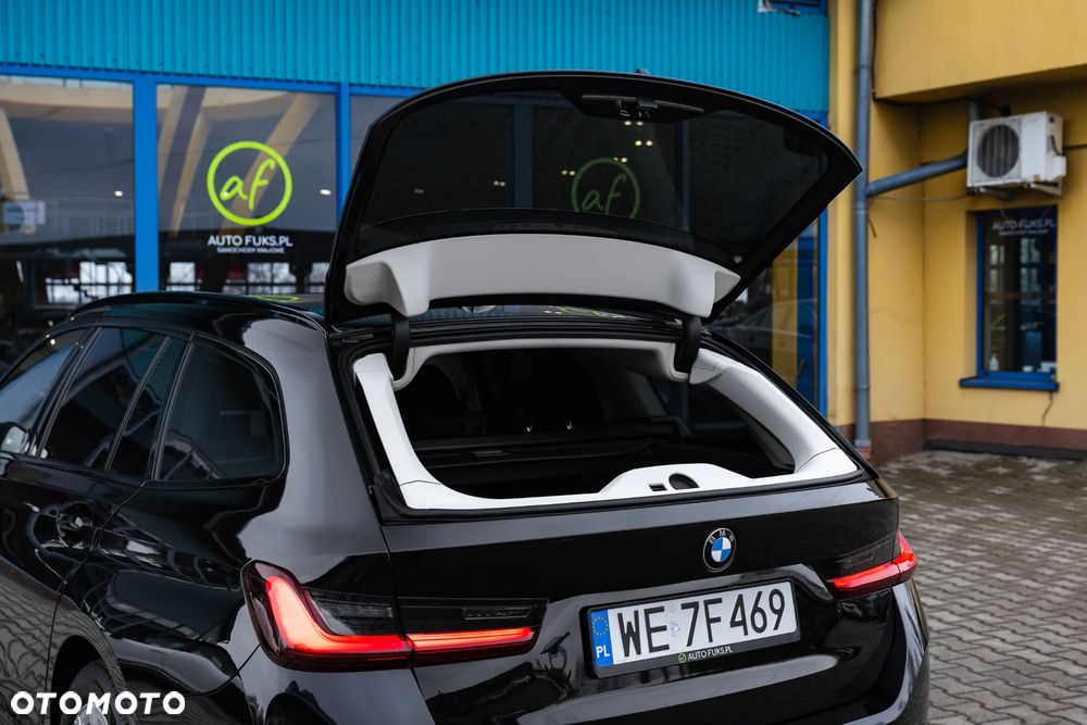 BMW Seria 3 318d - 10