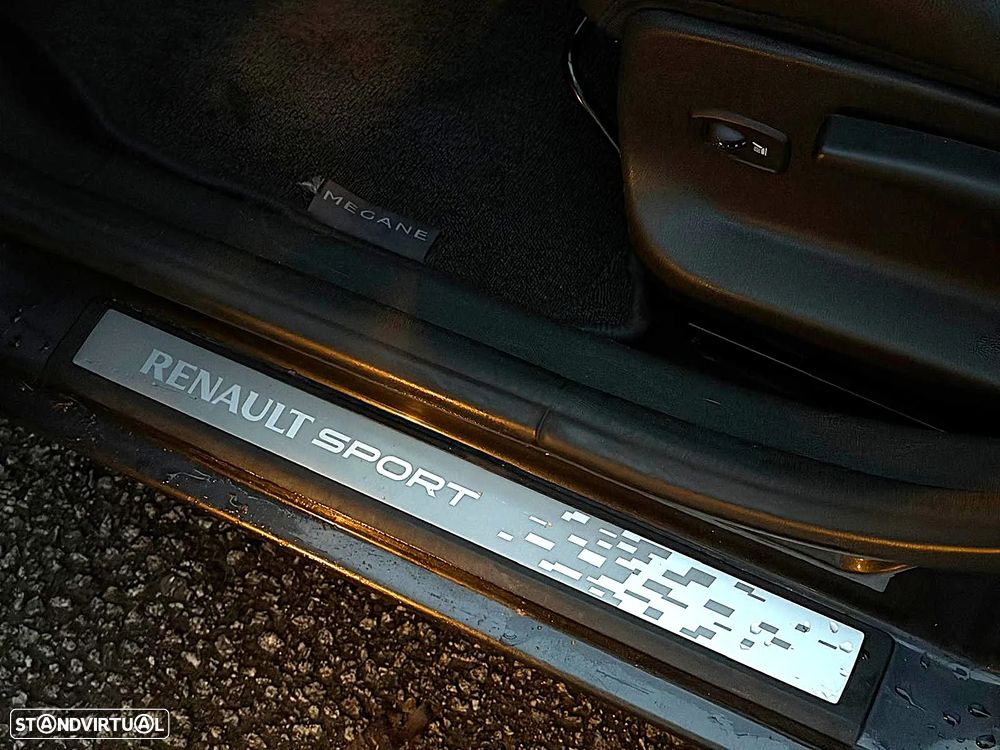 Renault Mégane Sport Tourer 1.5 dCi GT Line SS - 13